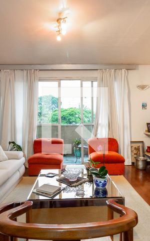 Apartamento à venda com 117m², 3 quartos e 1 vaga Apartamento à venda com 117m², 3 quartos e 1 vagaSala