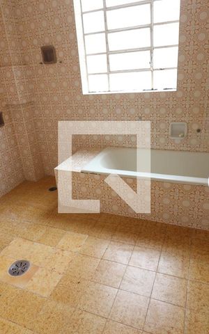 Apartamento à venda com 90m², 2 quartos e sem vagaBanheiro 