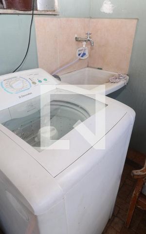 Casa à venda com 180m², 5 quartos e 3 vagasÁrea de Serviço 2