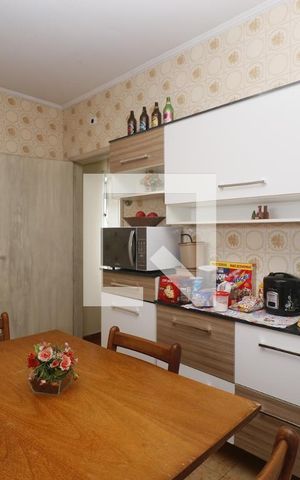 Casa à venda com 180m², 5 quartos e 3 vagasCozinha 2