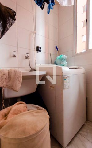 Apartamento à venda com 48m², 2 quartos e 1 vaga Apartamento à venda com 48m², 2 quartos e 1 vagaÁrea de Serviço