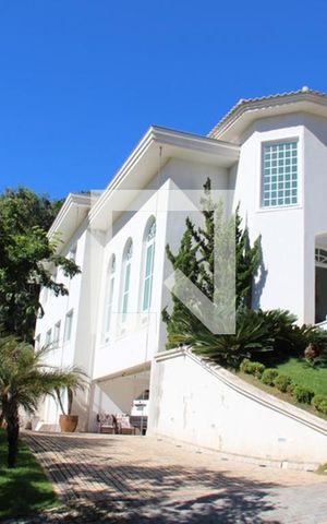 Casa à venda com 620m², 3 quartos e 6 vagas