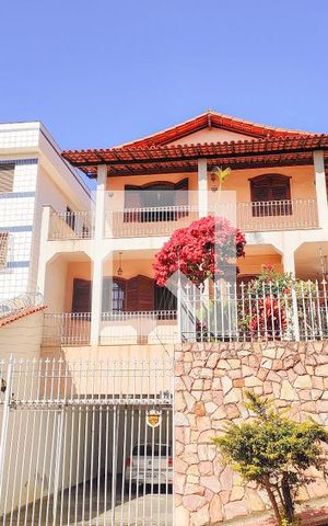 Casa à venda com 400m², 4 quartos e 4 vagas