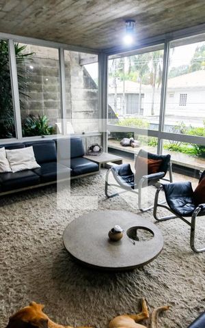 Casa à venda com 400m², 5 quartos e 5 vagasSala 