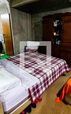 Casa à venda com 400m², 5 quartos e 5 vagasSuite 