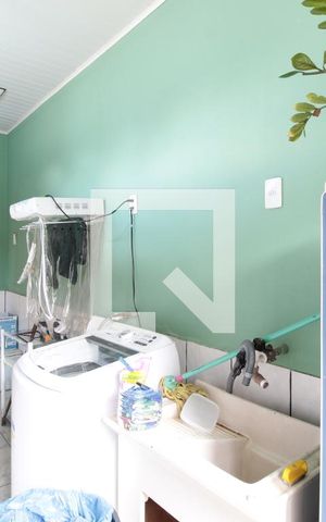 Casa à venda com 100m², 3 quartos e 3 vagasÁrea de Serviço