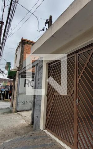 Casa à venda com 120m², 3 quartos e 1 vaga Casa à venda com 120m², 3 quartos e 1 vagaFrente