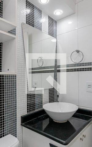 Apartamento à venda com 48m², 2 quartos e 1 vaga Apartamento à venda com 48m², 2 quartos e 1 vagaBanheiro