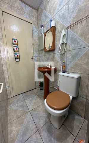 Casa para alugar com 130m², 2 quartos e 1 vagaBanheiro