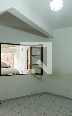 Casa à venda com 332m², 4 quartos e 5 vagasQuarto Externo