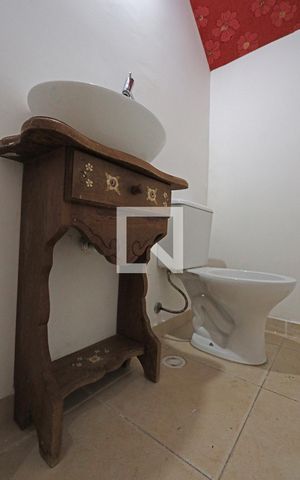 Casa para alugar com 150m², 4 quartos e 2 vagas1º  andar - banheiro - detalhes