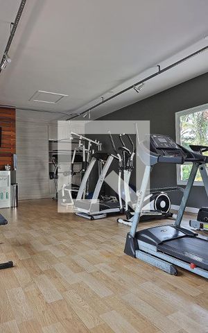 Casa para alugar com 150m², 4 quartos e 2 vagasÁrea coimum - academia