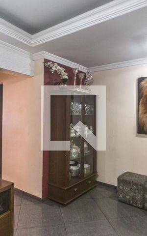 Casa à venda com 260m², 3 quartos e 2 vagas Casa à venda com 260m², 3 quartos e 2 vagasSala de estar