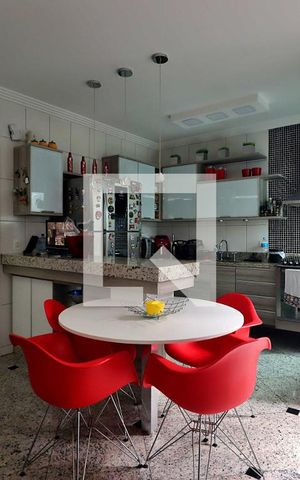 Apartamento à venda com 263m², 4 quartos e 3 vagasCozinha