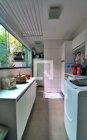 Apartamento à venda com 263m², 4 quartos e 3 vagasÁrea de Serviço