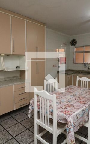 Casa à venda com 260m², 3 quartos e 3 vagasCozinha