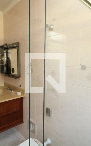 Casa à venda com 260m², 3 quartos e 3 vagasBanheiro