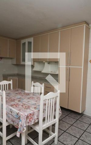 Casa à venda com 260m², 3 quartos e 3 vagasCozinha