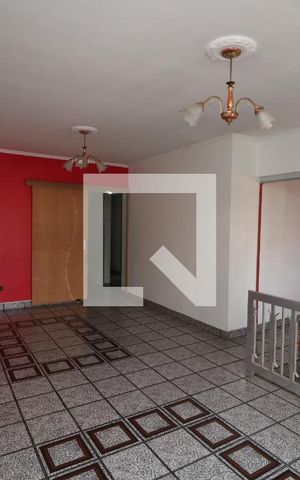 Casa à venda com 260m², 3 quartos e 3 vagasSala
