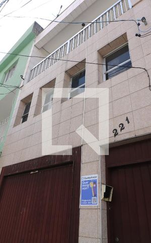 Casa à venda com 260m², 3 quartos e 3 vagasFachada