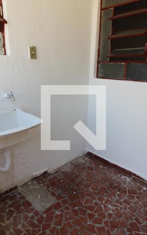 Casa para alugar com 35m², 1 quarto e sem vagaÁrea de Serviço