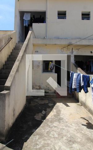 Casa para alugar com 35m², 1 quarto e sem vagaQuintal