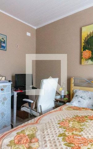 Casa à venda com 260m², 4 quartos e 5 vagas Casa à venda com 260m², 4 quartos e 5 vagasQuarto 2