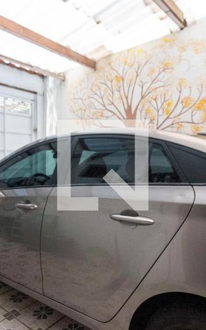 Casa à venda com 260m², 4 quartos e 5 vagas Casa à venda com 260m², 4 quartos e 5 vagasGaragem