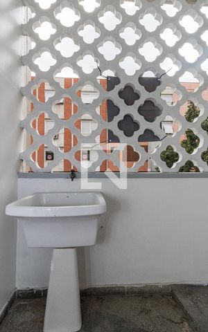 Apartamento à venda com 62m², 2 quartos e sem vagaCozinha e Área de Serviço