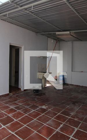Casa à venda com 135m², 3 quartos e 1 vagaÁrea de Serviço e Quintal