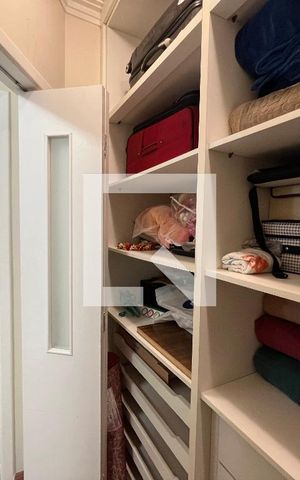 Casa à venda com 324m², 4 quartos e 5 vagasCloset do quarto 1