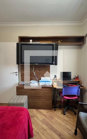 Casa à venda com 324m², 4 quartos e 5 vagasQuarto 2