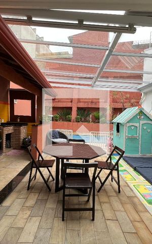 Casa à venda com 324m², 4 quartos e 5 vagasÁrea gourmet