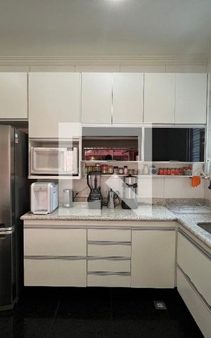 Casa à venda com 324m², 4 quartos e 5 vagasCozinha