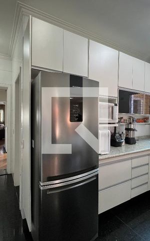 Casa à venda com 324m², 4 quartos e 5 vagasCozinha