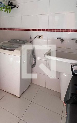 Casa à venda com 324m², 4 quartos e 5 vagasÁrea de Serviço