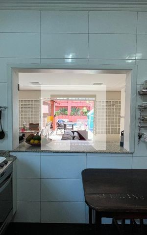 Casa à venda com 324m², 4 quartos e 5 vagasCozinha