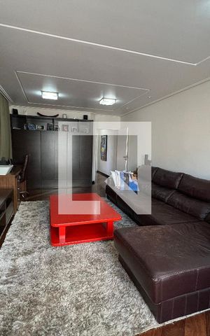 Casa à venda com 324m², 4 quartos e 5 vagasSala