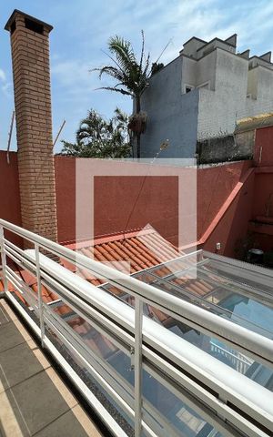 Casa à venda com 324m², 4 quartos e 5 vagasSacada