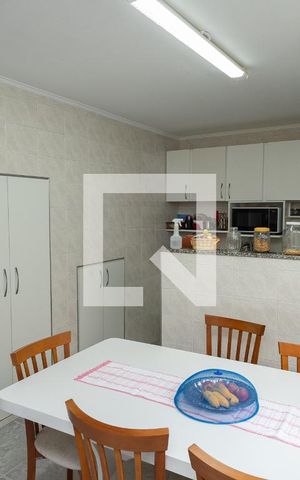 Casa à venda com 223m², 3 quartos e 2 vagas Casa à venda com 223m², 3 quartos e 2 vagasCozinha