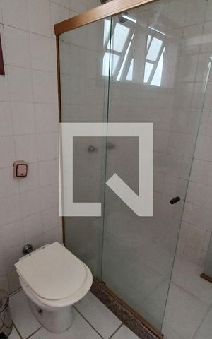 Casa de condomínio para alugar com 390m², 4 quartos e 2 vagas