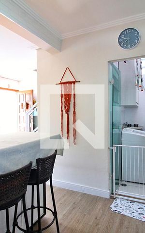 Casa à venda com 59m², 2 quartos e 2 vagasCozinha e Área de Serviço