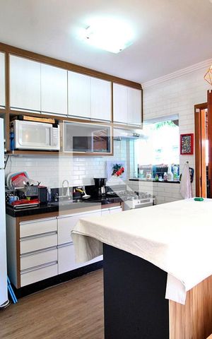 Casa à venda com 59m², 2 quartos e 2 vagasCozinha