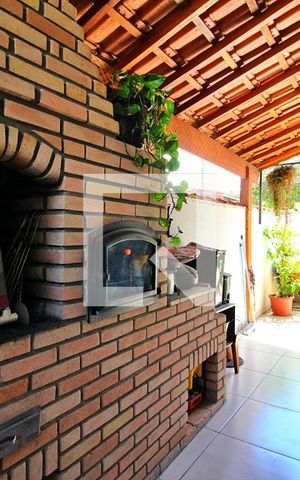 Casa à venda com 59m², 2 quartos e 2 vagasÁrea gourmet