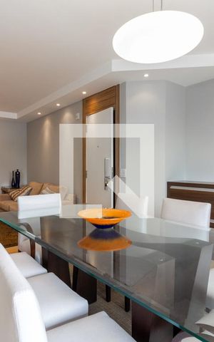 Apartamento para alugar com 150m², 3 quartos e 3 vagas Apartamento para alugar com 150m², 3 quartos e 3 vagasSala
