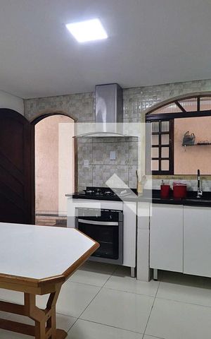 Casa à venda com 103m², 3 quartos e 2 vagasCozinha