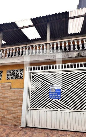 Casa à venda com 103m², 3 quartos e 2 vagasFachada