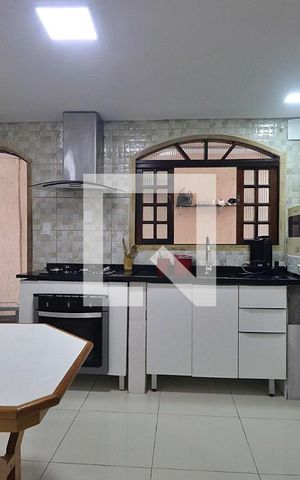 Casa à venda com 103m², 3 quartos e 2 vagasCozinha