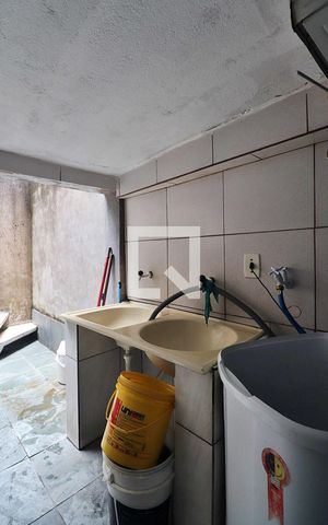 Casa à venda com 103m², 3 quartos e 2 vagasÁrea de Serviço