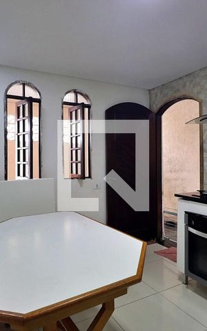 Casa à venda com 103m², 3 quartos e 2 vagasCozinha